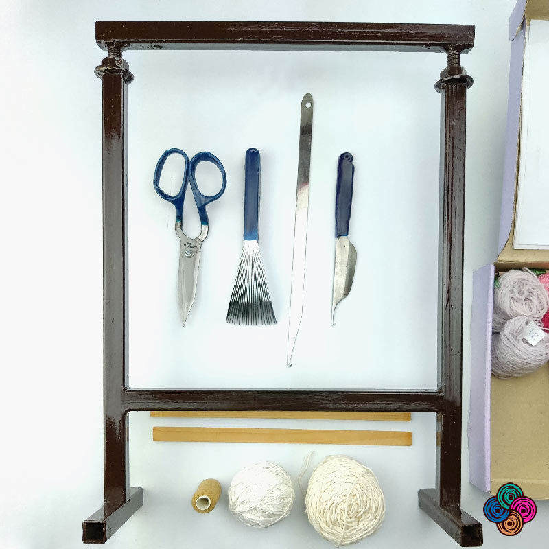 ابزارهای موجود در پکیج بافت تابلوفرش همراه با نخ و نقشه اختصاصی