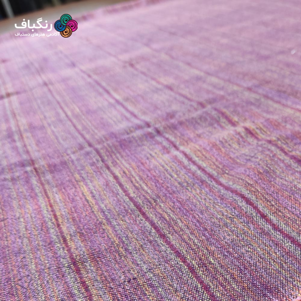 جزئیات رنگ بنفش شال زمستانه دستباف